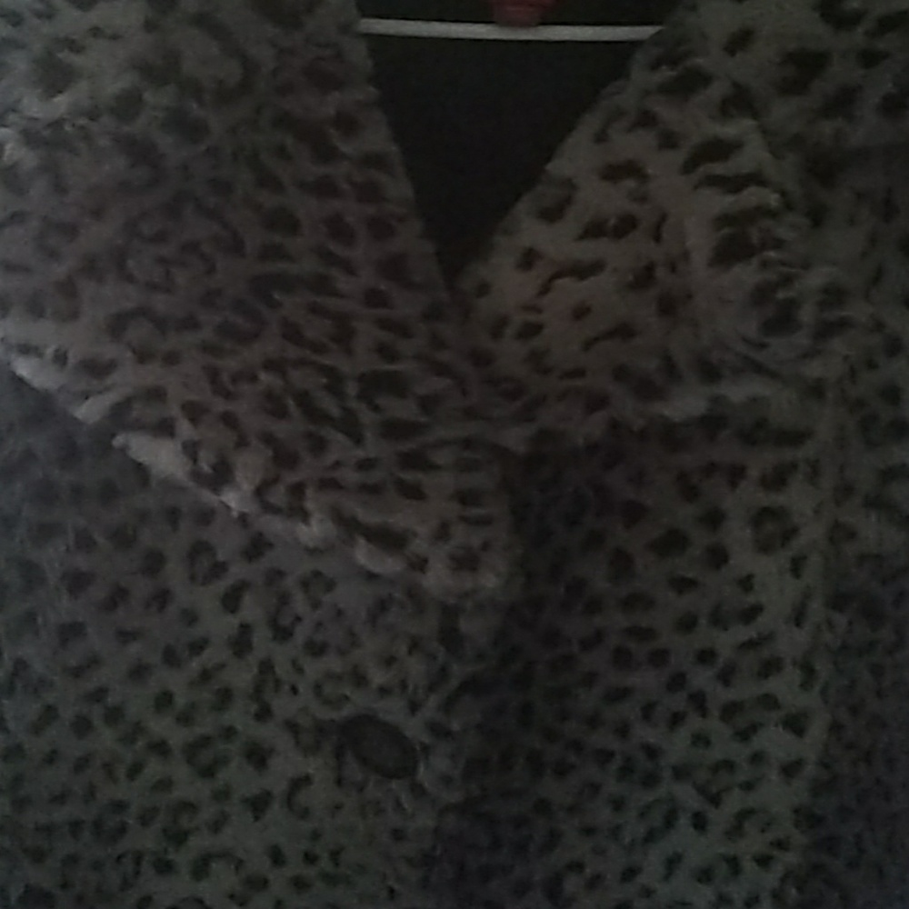 Xl lavender leopard coat Esprit